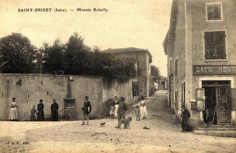 SAINT-PRIEST