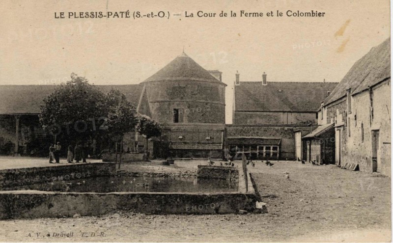 PLESSIS-PATE