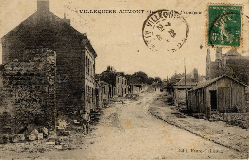 VILLEQUIER-AUMONT