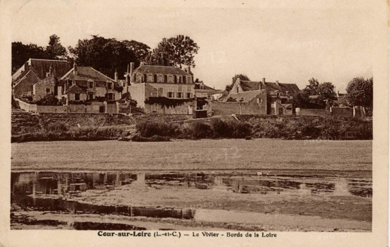 COUR-SUR-LOIRE