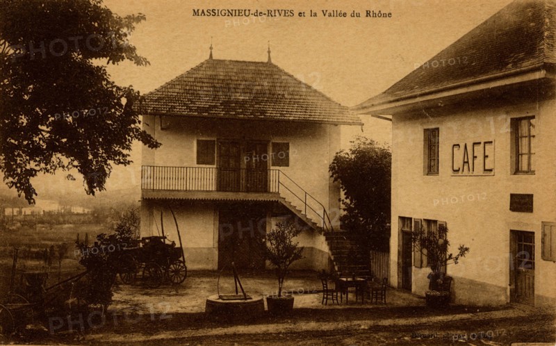 MASSIGNIEU-DE-RIVES