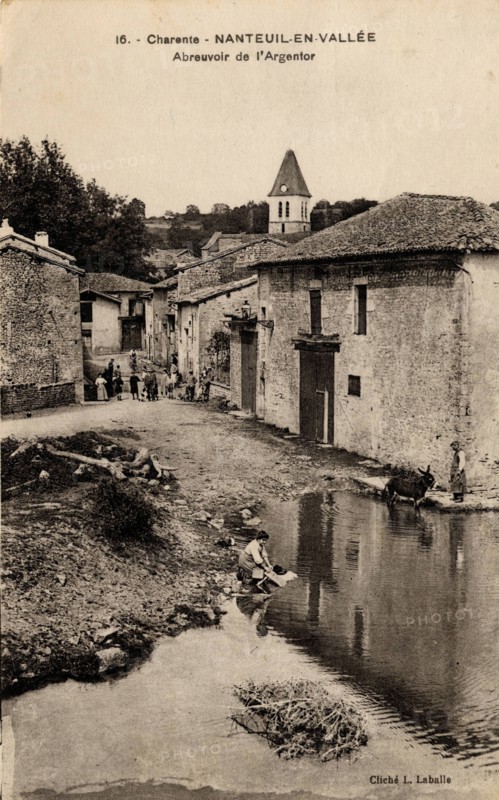 NANTEUIL-EN-VALLEE