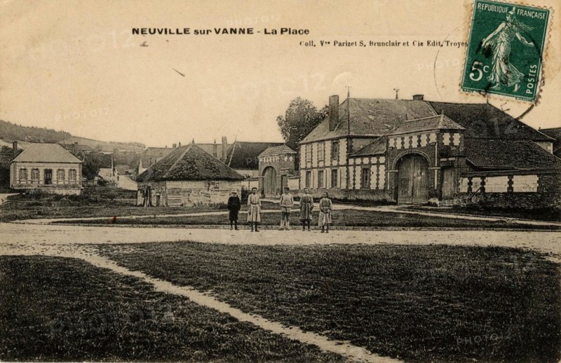 NEUVILLE-SUR-VANNES