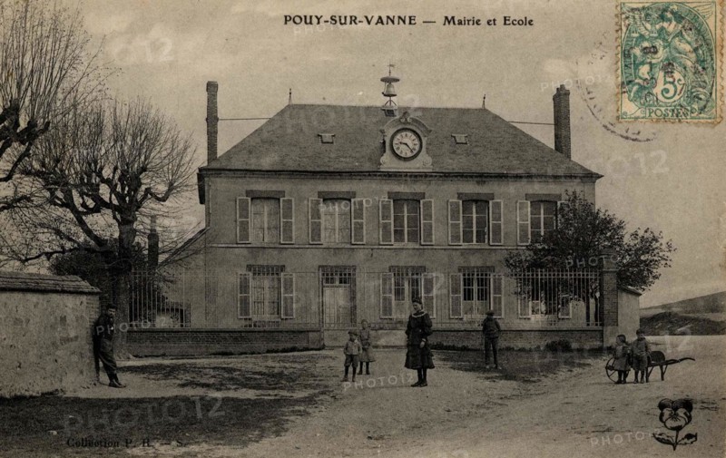 POUY-SUR-VANNES