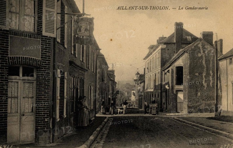 AILLANT-SUR-THOLON