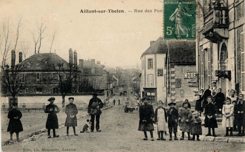 AILLANT-SUR-THOLON