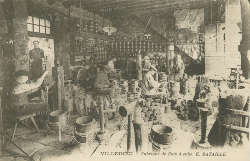 VILLEDIEU-LES-POELES