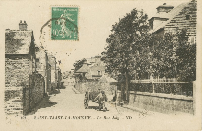 SAINT-VAAST-LA-HOUGUE
