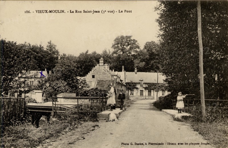 VIEUX-MOULIN