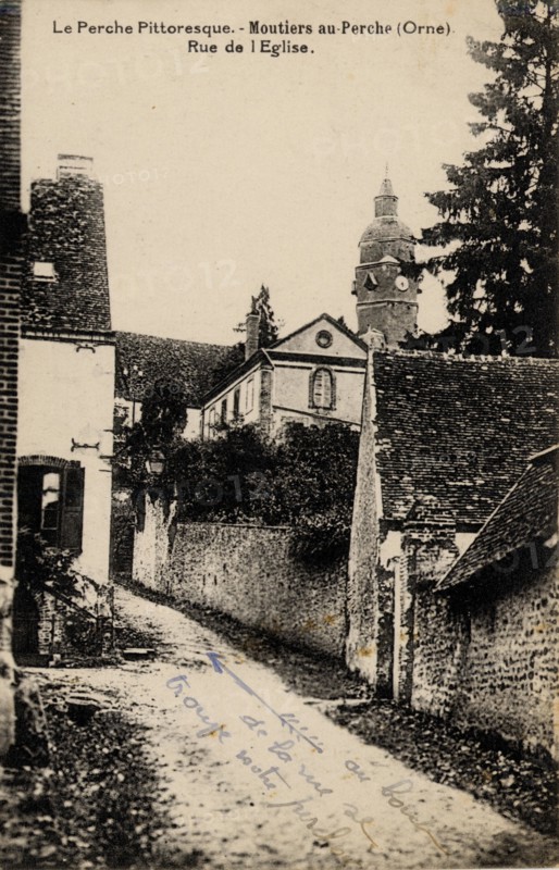 MOUTIERS-AU-PERCHE