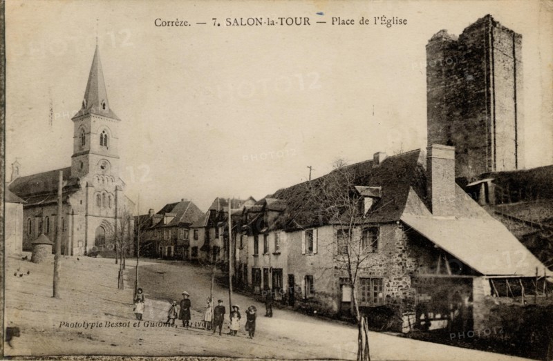 SALON-LA-TOUR