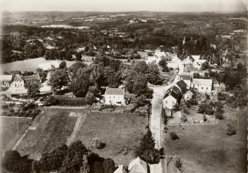 SAINT-EXUPERY-LES-ROCHES