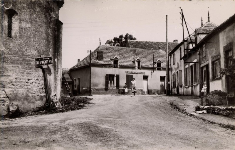 SAINT-ETIENNE-DE-VICQ