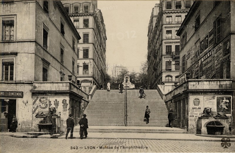 LYON