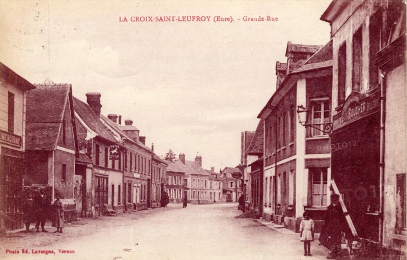 CROIX-SAINT-LEUFROY