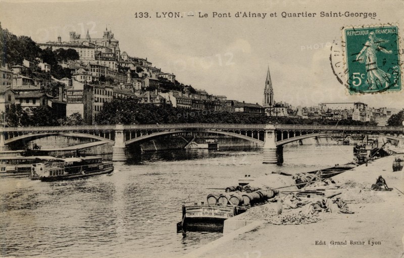 LYON