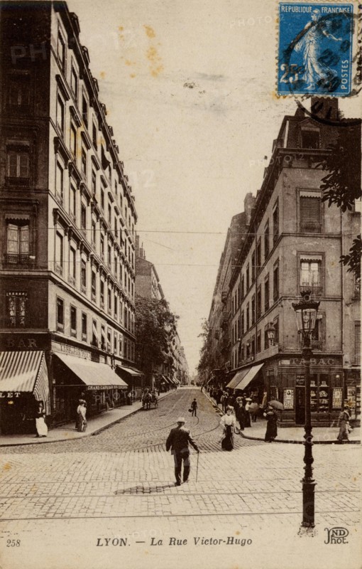LYON