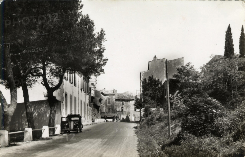 SAINT-MITRE-LES-REMPARTS