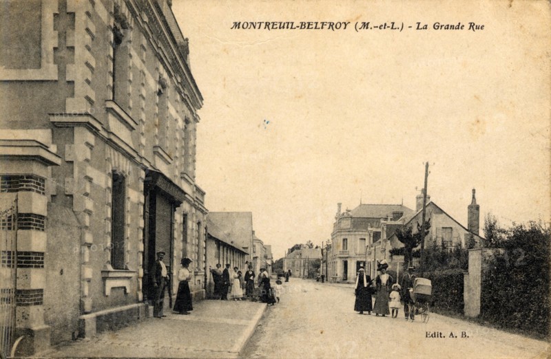 MONTREUIL-BELFROY