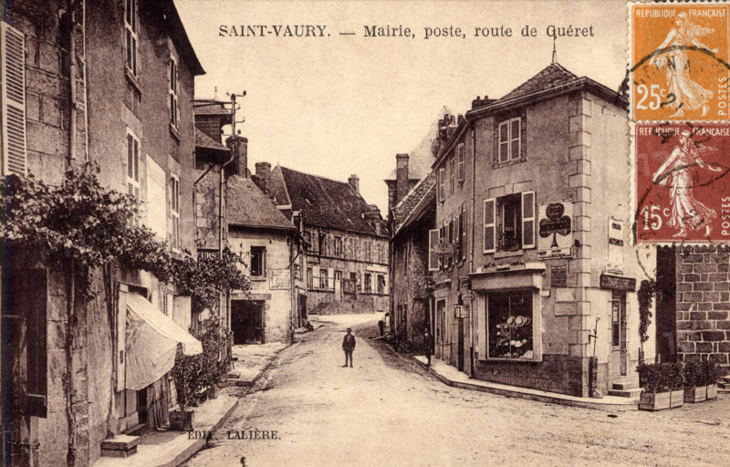 SAINT-VAURY