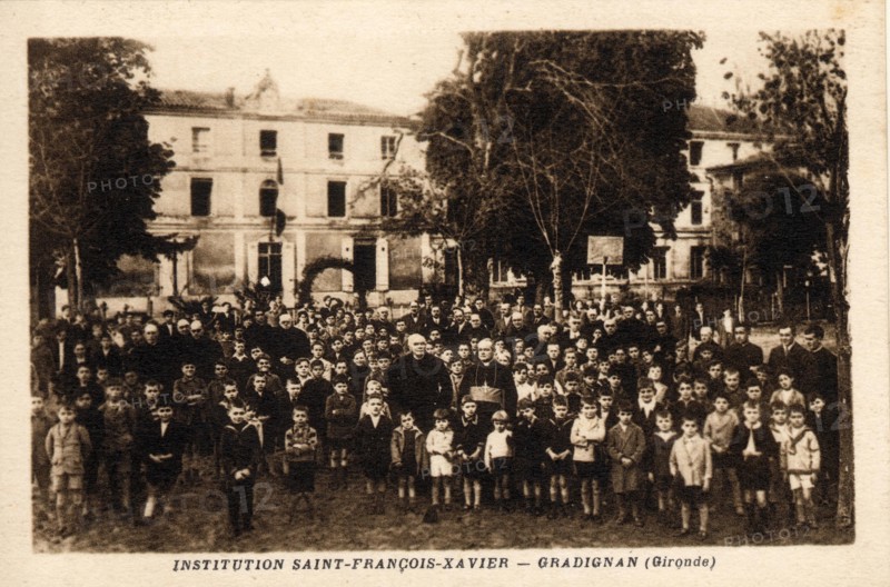 GRADIGNAN. Département : Gironde (33). Region: Nouvelle-Aquitaine (formerly Aquitaine)