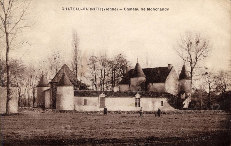 CHATEAU-GARNIER. Département : Vienne (86). Region: Nouvelle-Aquitaine (formerly Poitou-Charentes)