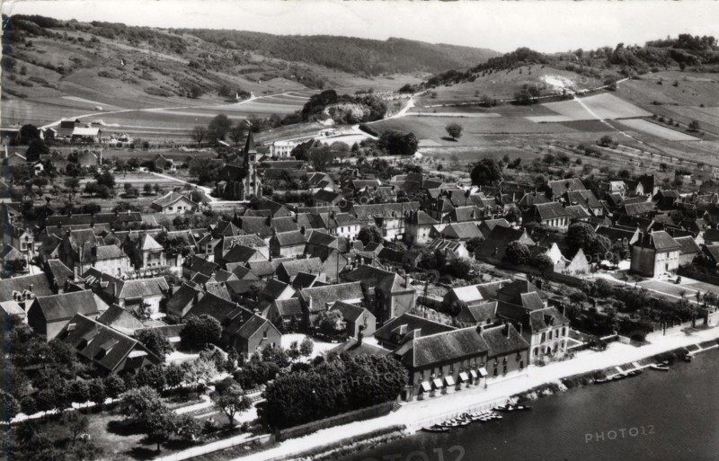 ARMEAU. Département : Yonne (89). Region: Bourgogne-Franche-Comté (formerly Bourgogne)