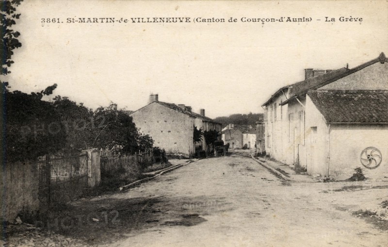 SAINT-MARTIN-DE-VILLENEUVE. Département : Charente Maritime (17). Region: Nouvelle-Aquitaine (formerly Poitou-Charentes)
Vintage postcard, late 19th - early 20th century