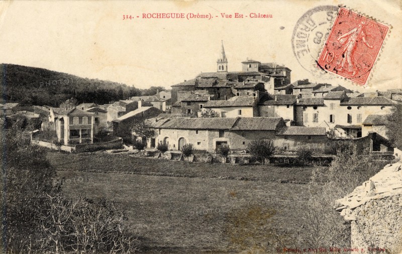 ROCHEGUDE. Département : Drome (26). Région : Auvergne-Rhône-Alpes (anciennement Rhônes-Alpes)