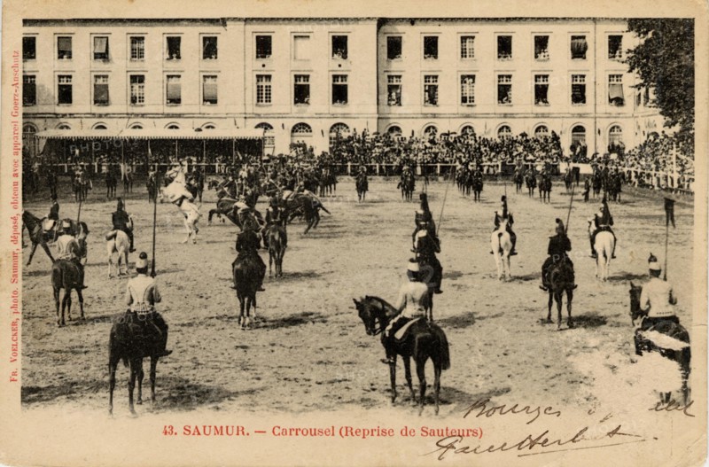 SAUMUR
