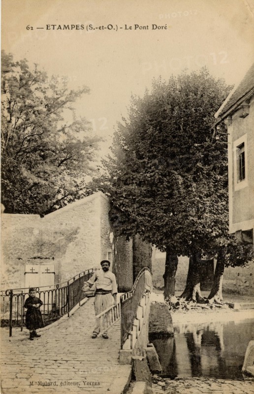 Etampes