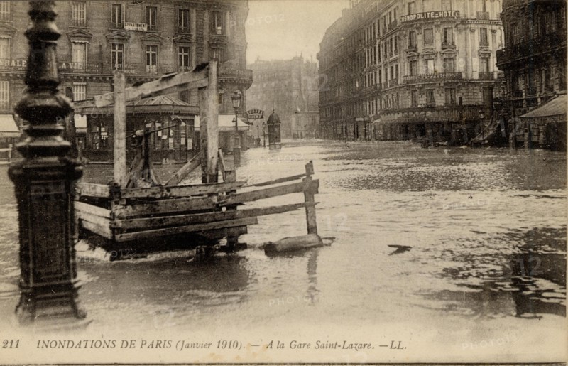 The 1910 Great Flood of Paris