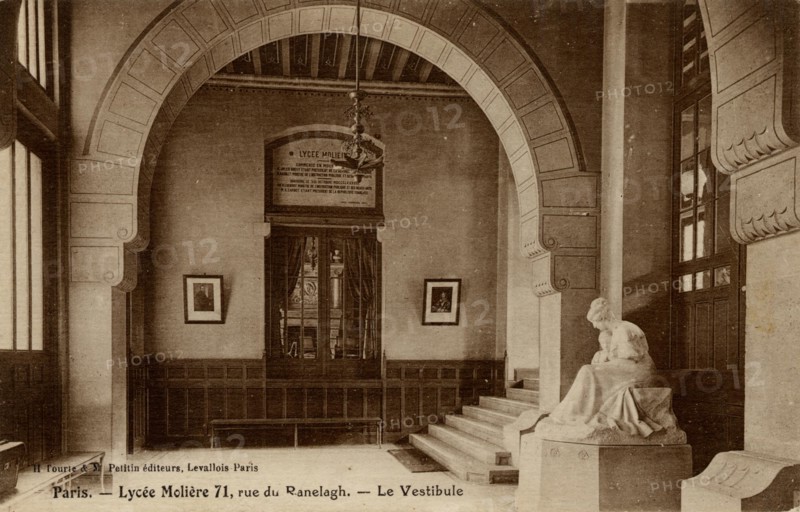 Paris, entrance hall of the Lycée Molière