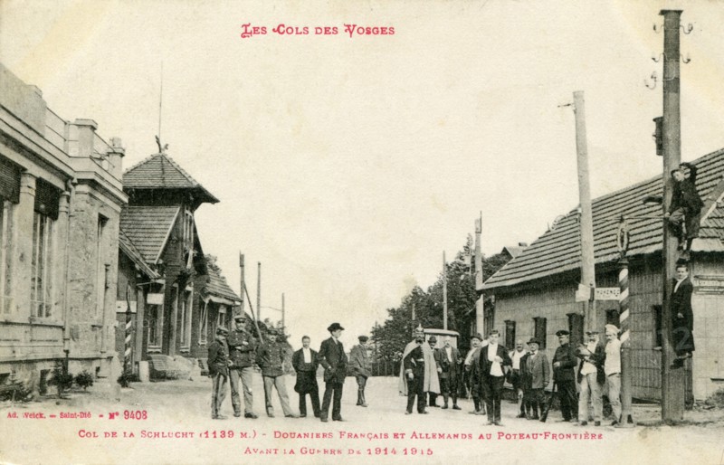 Col de la Schlucht, French and German customs officers at the border post