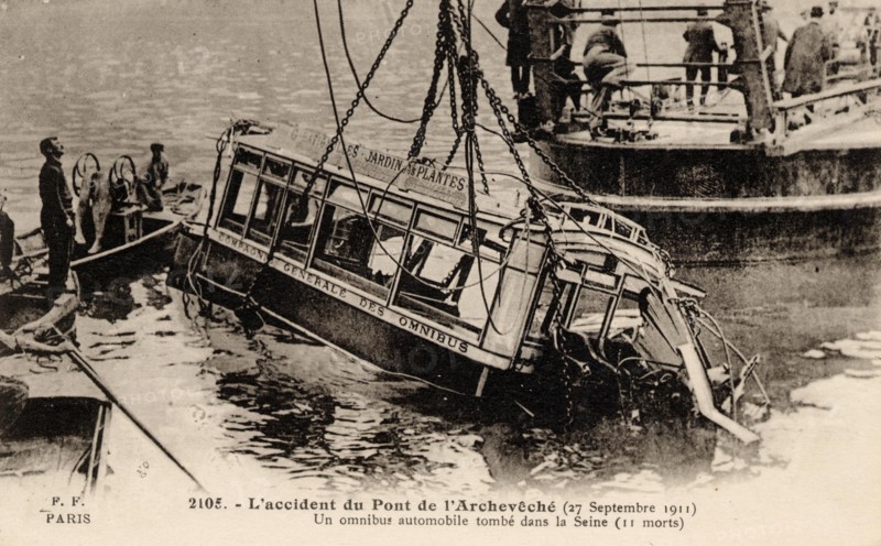 Accident du Pont de l'Archevêché à Paris, le 27 septembre 1911
