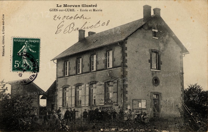 GIEN-SUR-CURE