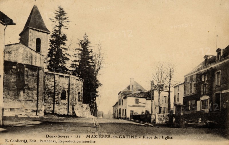 MAZIERES-EN-GATINE