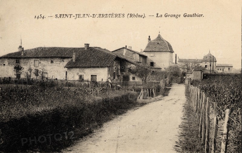 SAINT-JEAN-D_ARDIERES