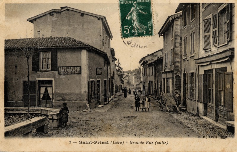 SAINT-PRIEST