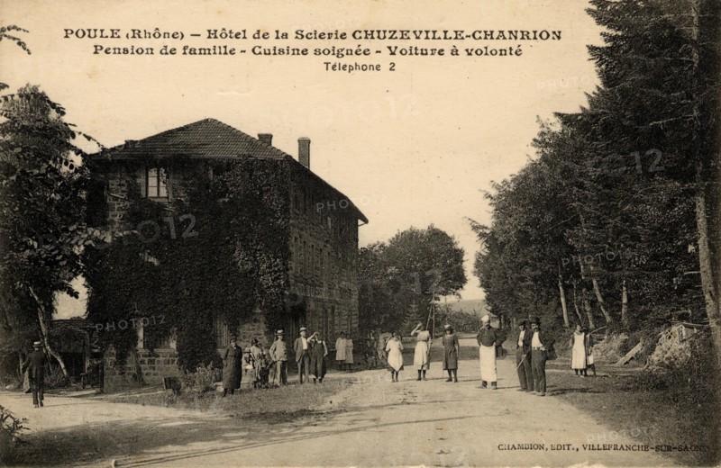 POULE-LES-ECHARMEAUX