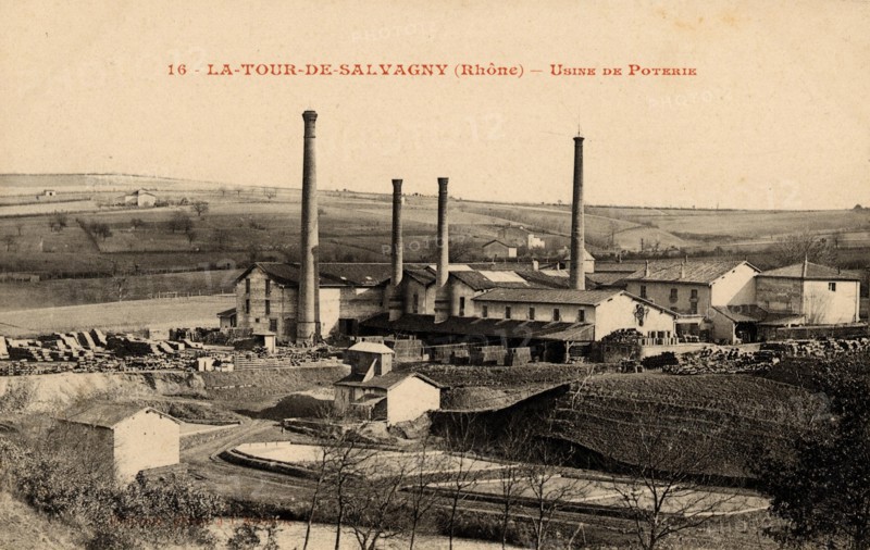 TOUR-DE-SALVAGNY