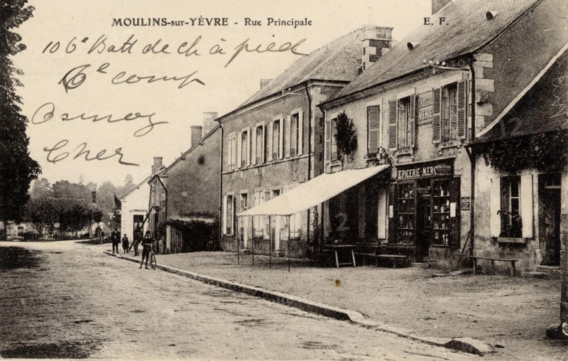 MOULINS-SUR-YEVRE