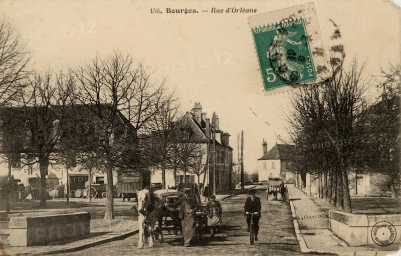 BOURGES