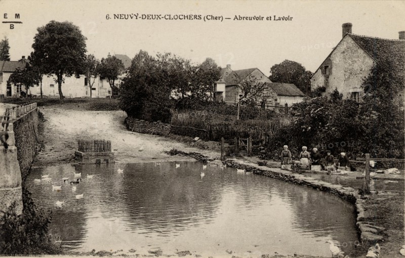 NEUVY-DEUX-CLOCHERS