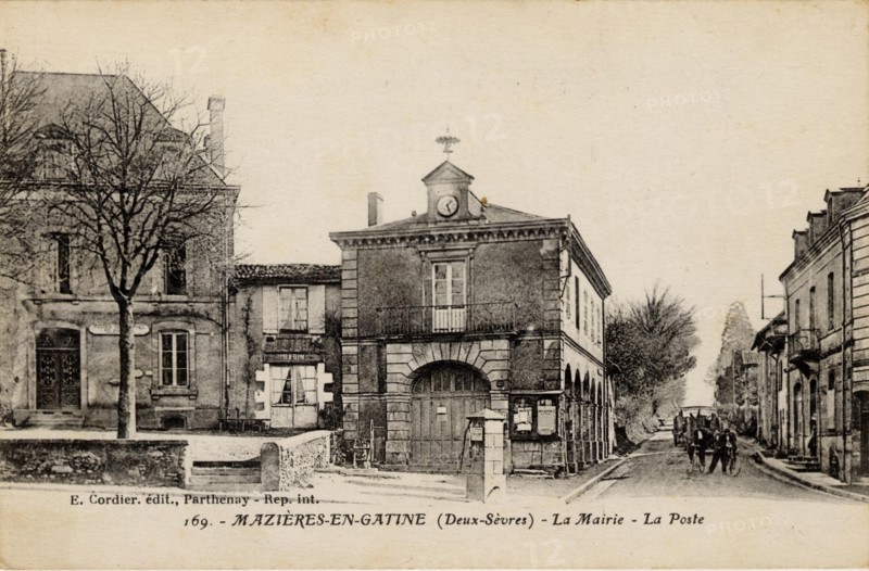 MAZIERES-EN-GATINE