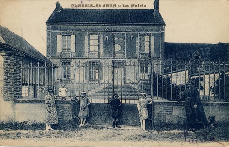 PLESSIS-SAINT-JEAN