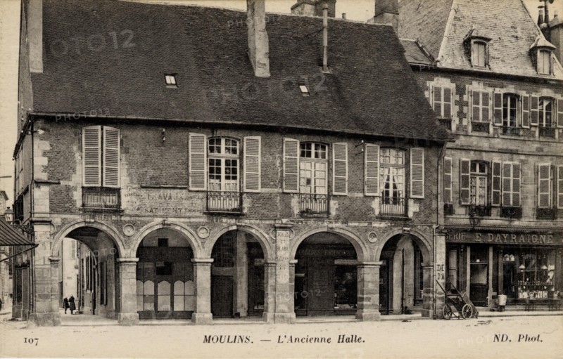 MOULINS