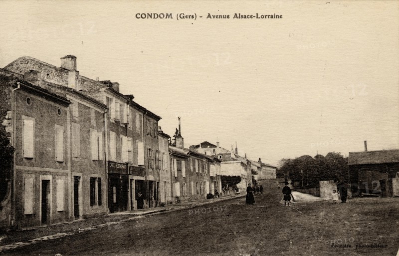 CONDOM