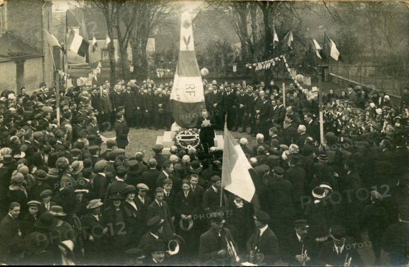 Lourdoueix-Saint-Michel, Inauguration Du Monument Aux Morts