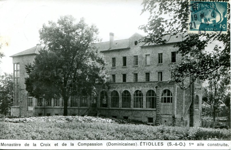 Etiolles